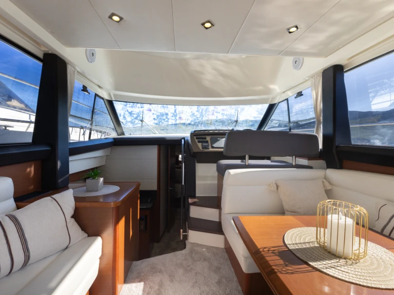 Wynajem w Stobrec- Jeanneau Prestige 400 Fly na SamBoat