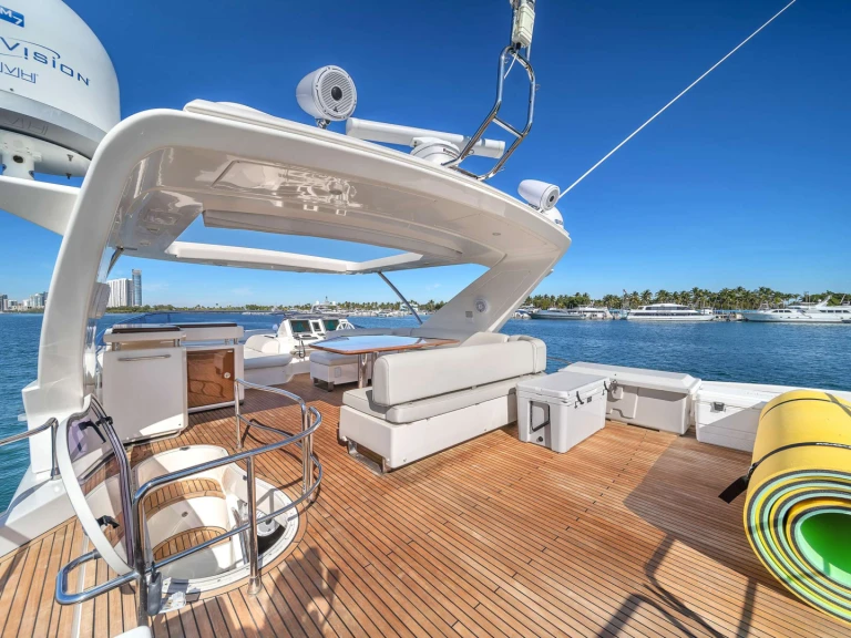 Wynajmij Luksusowy jacht z lub bez skippera Azimut w Sunny Isles Beach (City)