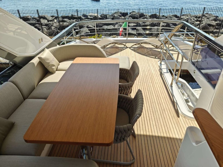 Wynajem łodzi Azimut ARAGREV 4 w Neapol na SamBoat 