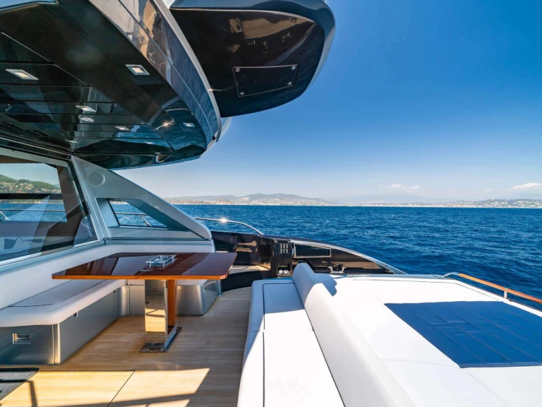 Wynajem Luksusowy jacht w Castelsardo - Riva BLUE SHARK