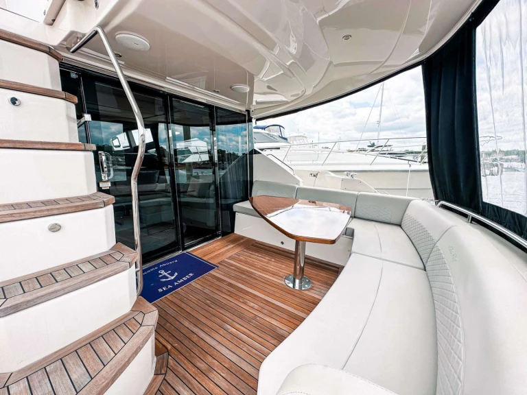 Wynajem łodzi Sea Ray Sea Amber w Manhasset na SamBoat 