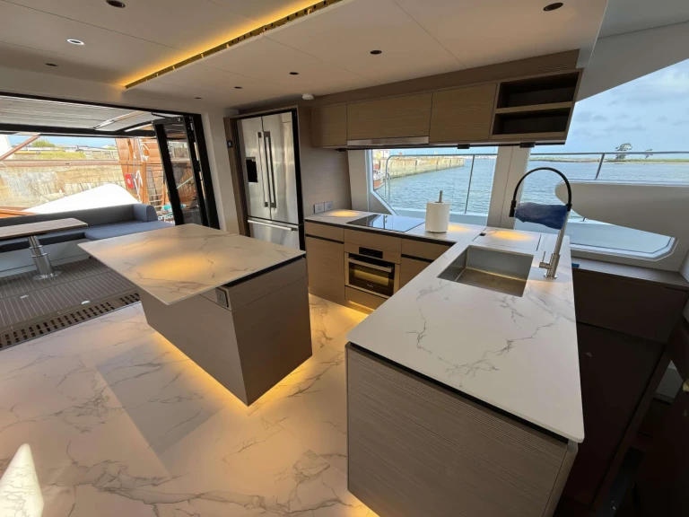 Wynajem Luksusowy jacht w Bahamy - Xquisite Yachts Xquisite Hybrid