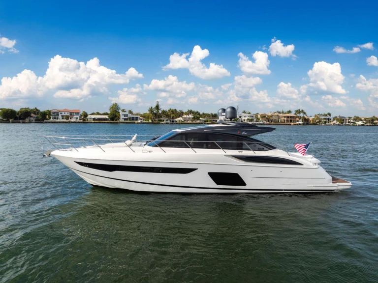 Wynajmij Luksusowy jacht z lub bez skippera Princess, UK w Sag Harbor