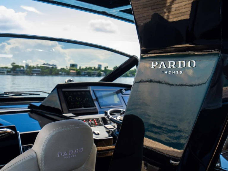 Wynajem łodzi Pardo Yachts FULL POP w Montauk na SamBoat 