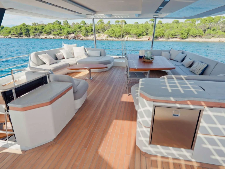 Wynajem Luksusowy jacht w Karaiby - Fountaine Pajot Thira 80