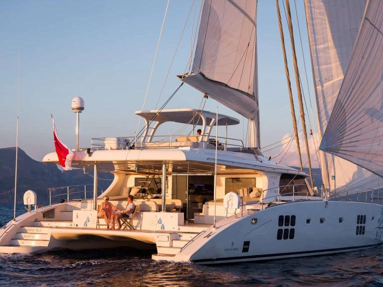 Wynajmij Sunreef OMBRE BLU3 w Sardinia Island