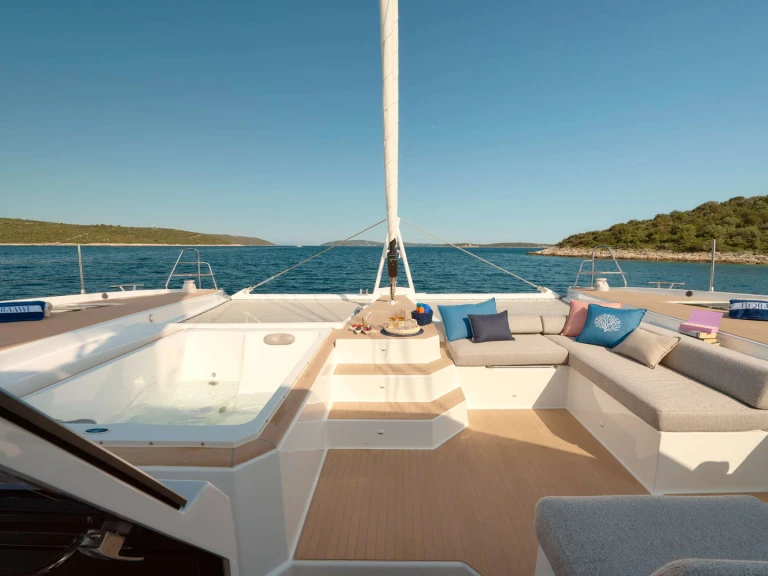 Wynajem Luksusowy jacht Fountaine Pajot z patentem 
