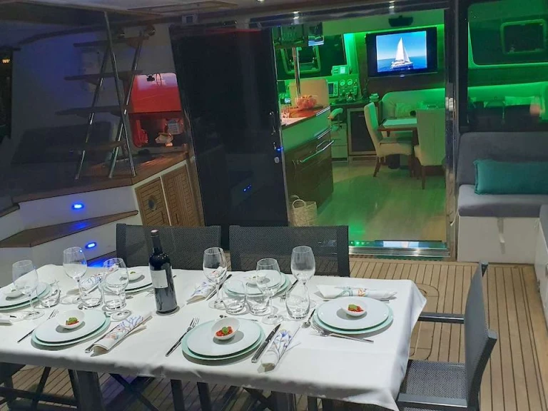 Wynajem łodzi Sunreef SUNNYACHT w Porto-Vecchio na SamBoat 
