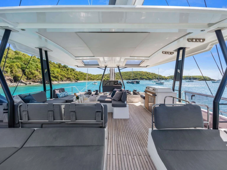 Wynajem Luksusowy jacht Fountaine Pajot z patentem 