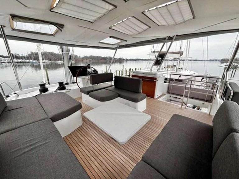 Fountaine Pajot BACCHUS między profesjonalistami a osobami prywatnymi w Brytyjskie Wyspy Dziewicze