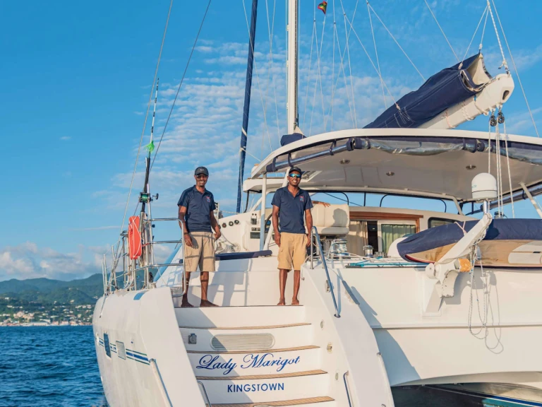 PRIVILEGE ALLIAURA MARINE GROUP Lady Marigot między profesjonalistami a osobami prywatnymi w Rodney Bay