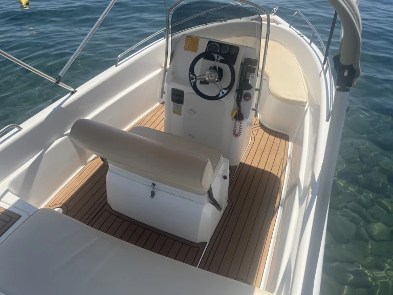 Wynajem w Kiotari- Poseidon Blu Water 170 na SamBoat