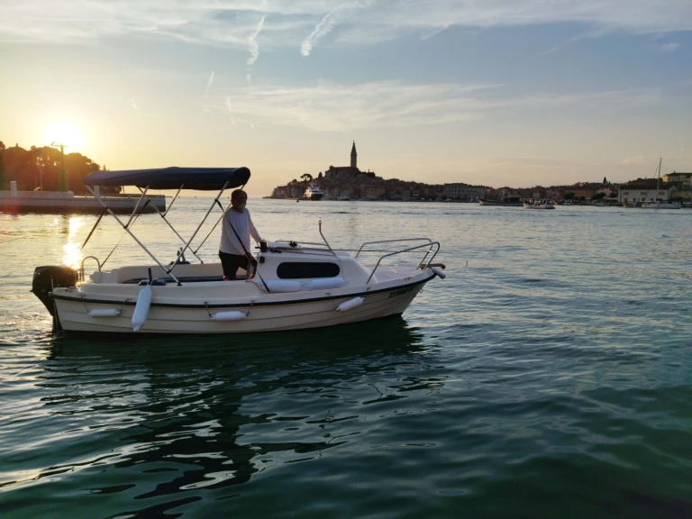 Wynajmij Motorówka z lub bez skippera SPORT MARE w Rovinj