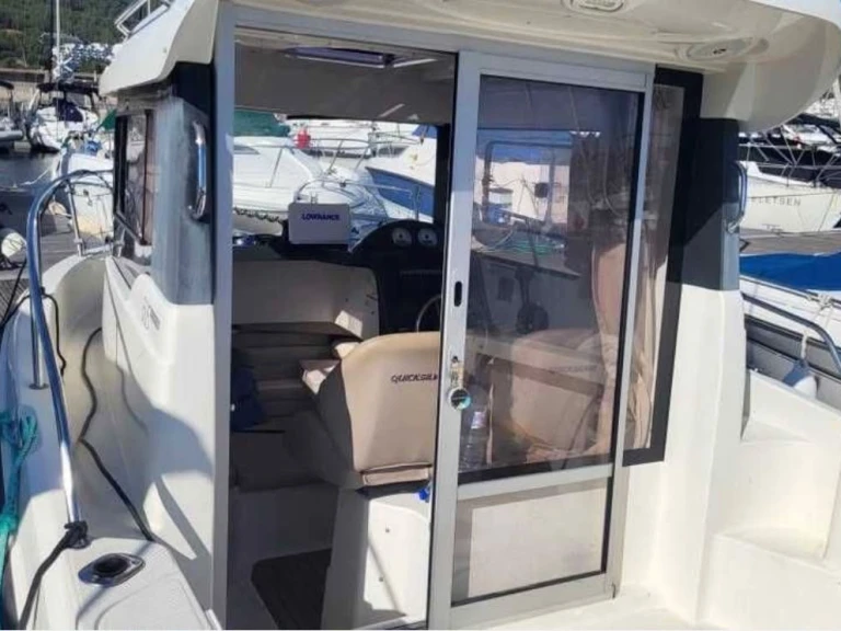 Wynajem Motorówka w Sesimbra - Quicksilver Activ 605 Pilothouse
