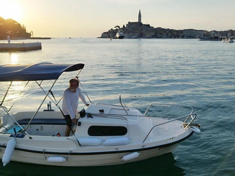 SPORT MARE MSport500 między profesjonalistami a osobami prywatnymi w Rovinj
