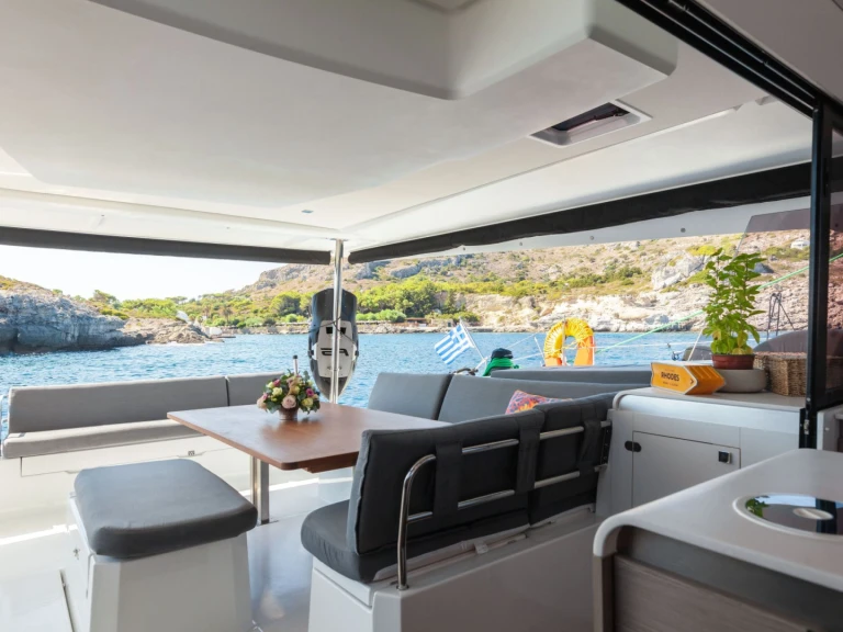 Wynajmij Fountaine Pajot AMANTE w Rodos