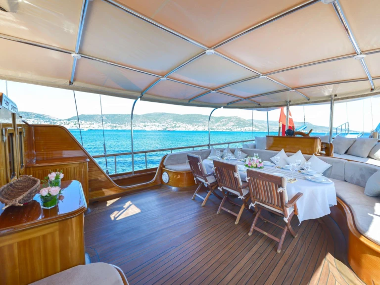 Wynajmij Luksusowy jacht z lub bez skippera Custom w Bodrum