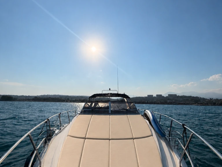 Wynajem Luksusowy jacht w Antibes - Princess 46