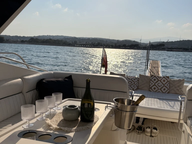 Wynajem łodzi Princess 46 w Antibes na SamBoat 