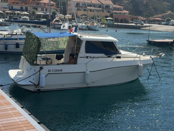 Wynajem łodzi Bastia Port tanio Rodman 747 Plus