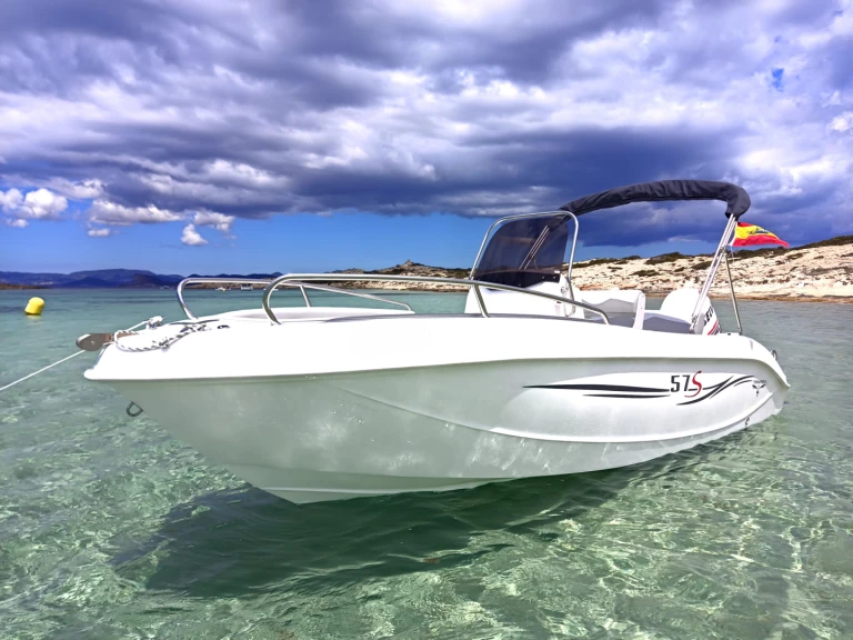 Motorówka do wynajmu w Ibiza Town w najlepszej cenie