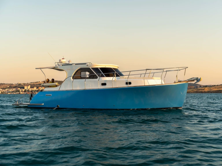 Wynajem łodzi Ayvalık tanio Lobster 38