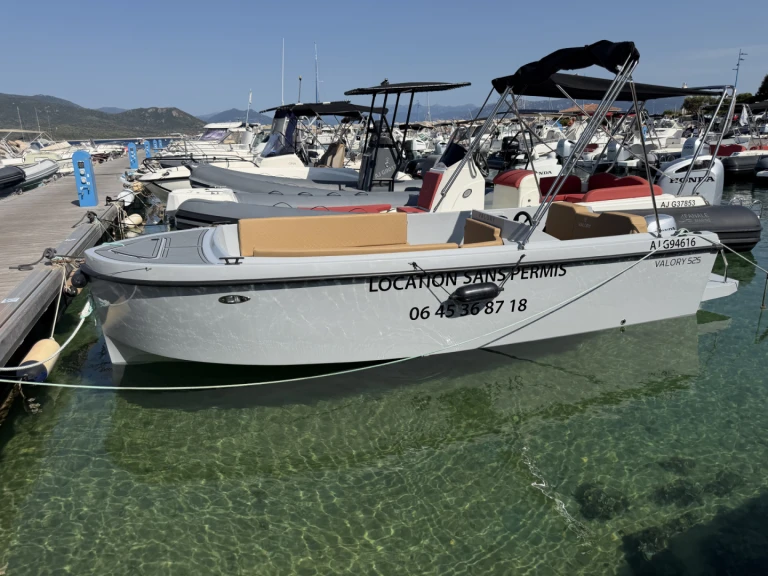 Wynajem łodzi Valory 525 w Porto Pollo na SamBoat 