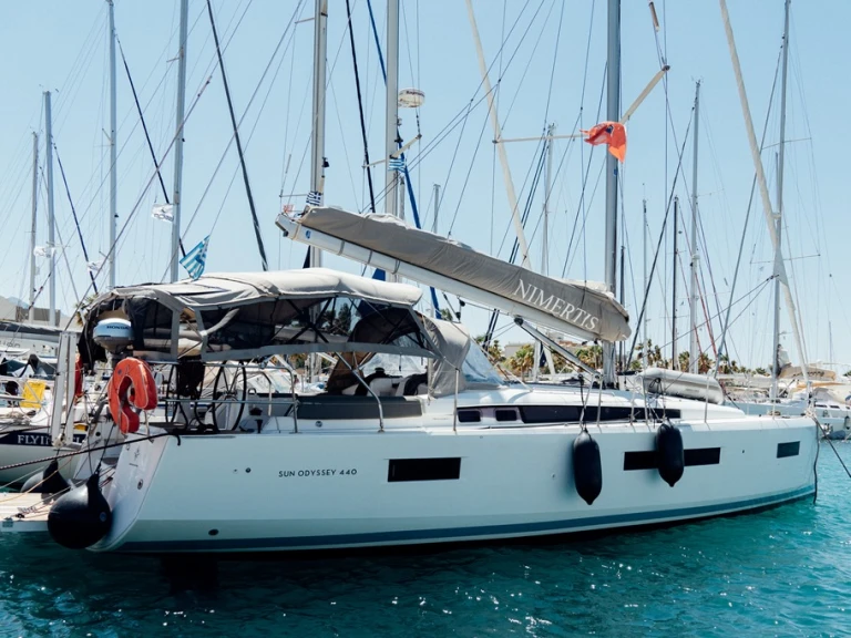 Wynajem Żaglowiec w Alimos - Jeanneau Sun Odyssey 440