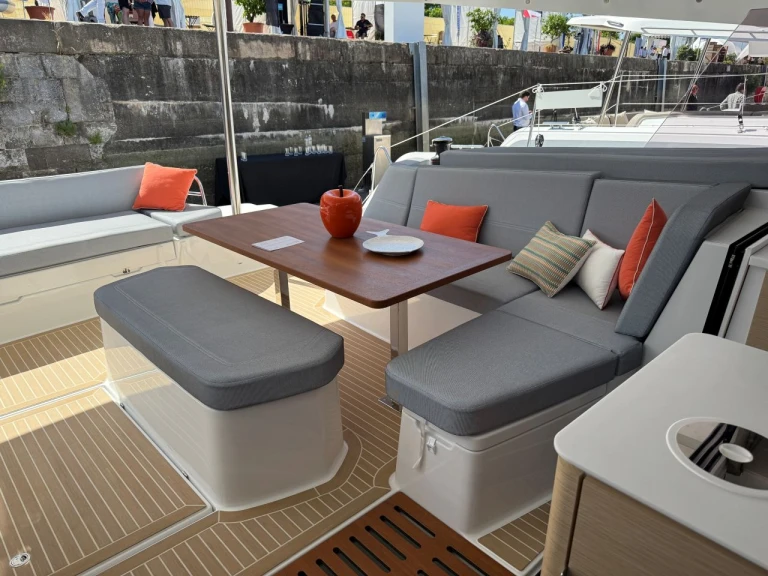 Wynajmij Katamaran z lub bez skippera Fountaine Pajot w Road Town