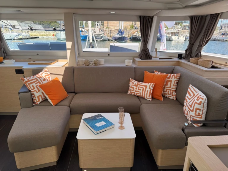 Wynajmij Katamaran z lub bez skippera Fountaine Pajot w Road Town