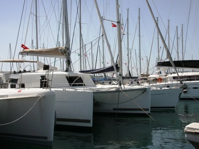 Katamaran do wynajmu w Marmaris w najlepszej cenie