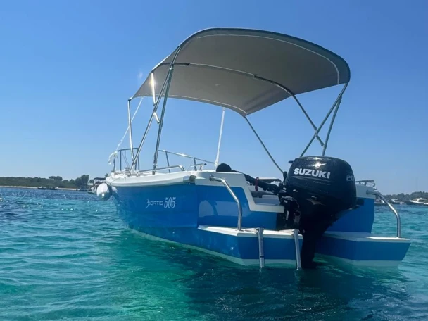 Wynajem łodzi Fortis 505 w Okrug Gornji na SamBoat 