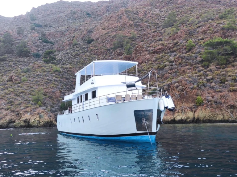 Motorówka do wynajmu w Marmaris w najlepszej cenie