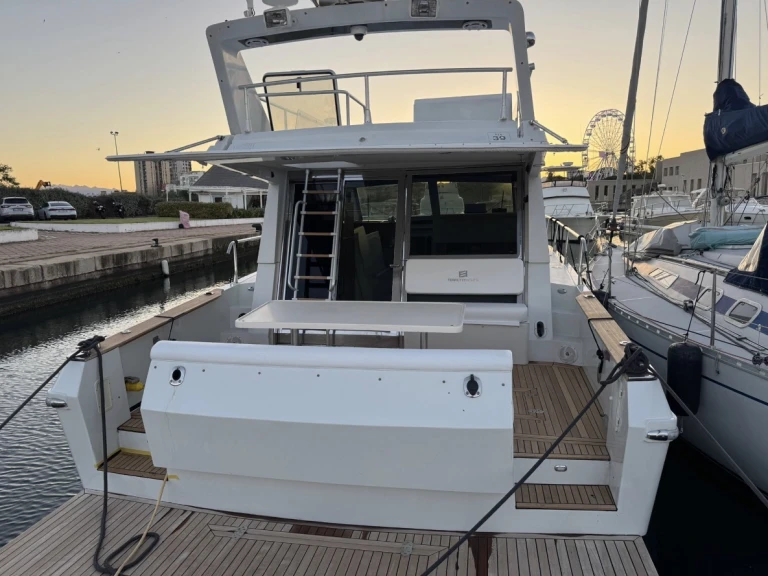 Wynajmij Ferretti Ferretti 39 w Golfo Aranci Port