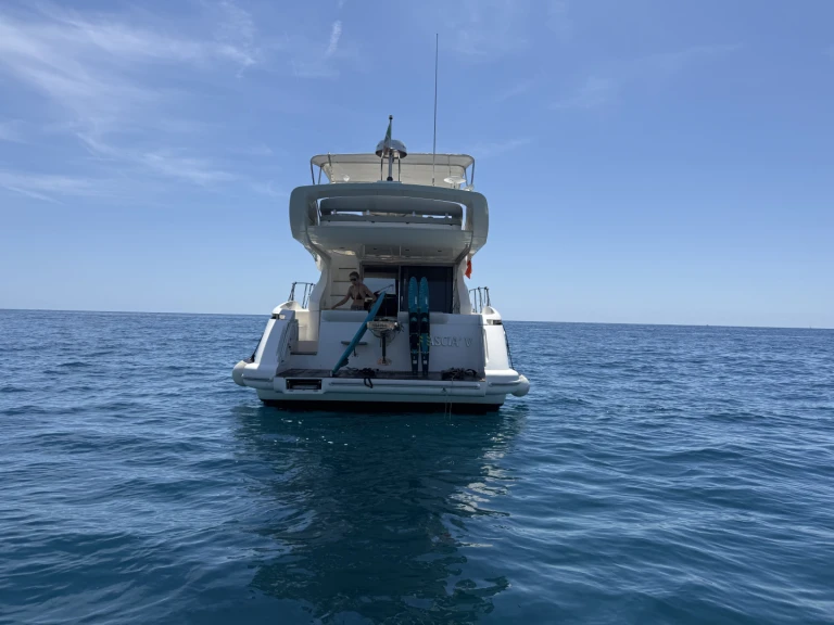 Wynajmij Azimut Azimut 43 Fly w Varazze