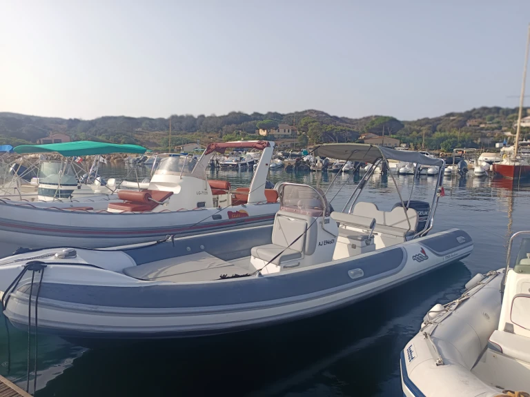 Wynajmij MV Marine 770 Fashion  w Sant'Amanza