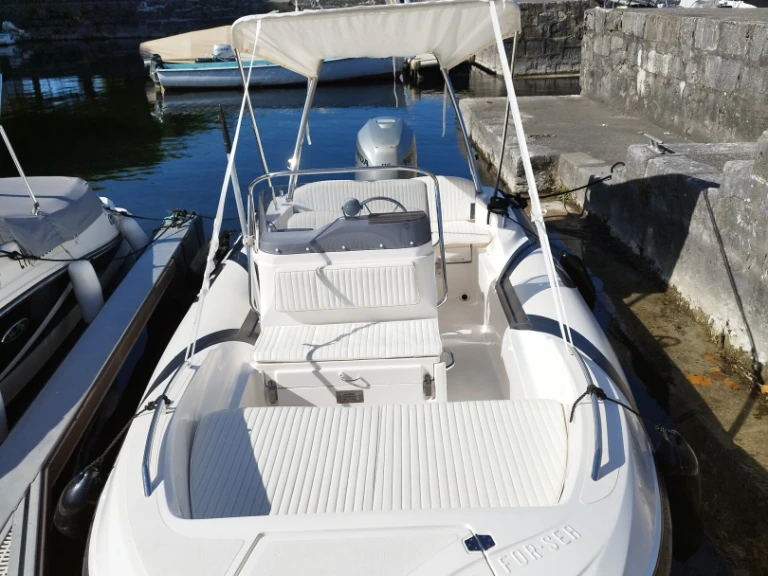 Wynajem w Grand Port d'Aix-les-Bains- Zar Zar 53 na SamBoat