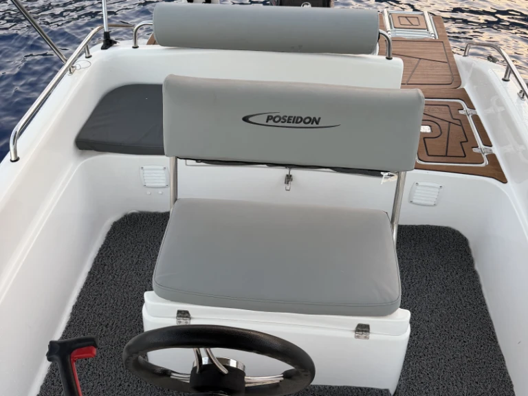 Wynajem w Pantánassa- Poseidon Blue Water 185 na SamBoat