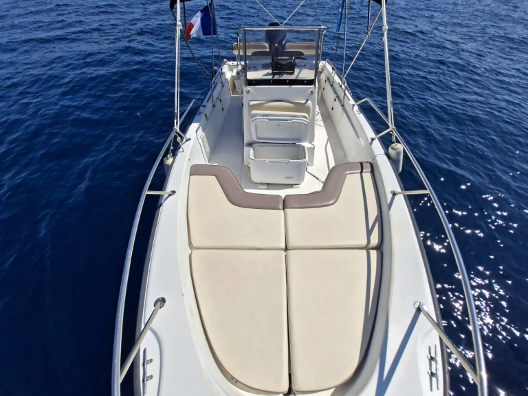Wynajmij Motorówka z lub bez skippera Boston Whaler w Port de la Rague