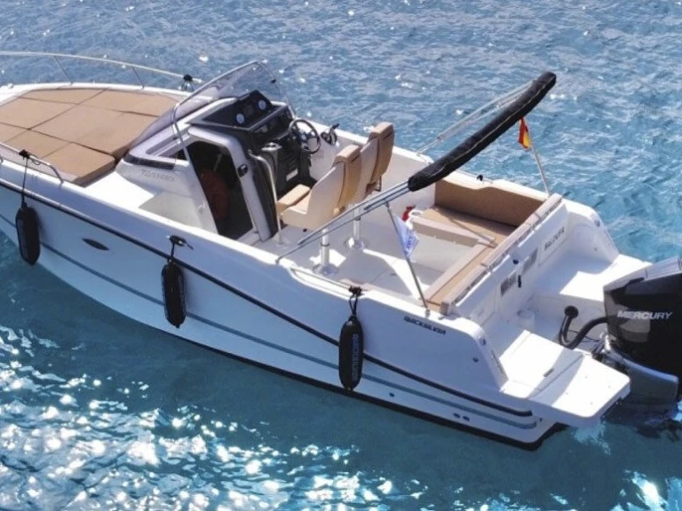 Wynajem łodzi Marsylia tanio Activ 755 Sundeck