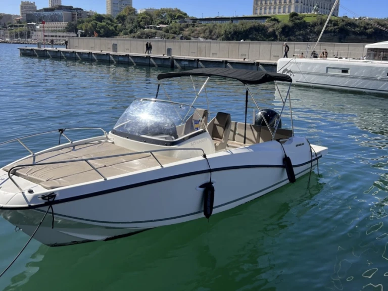 Wynajem w Marsylia- Quicksilver Activ 675 Sundeck na SamBoat