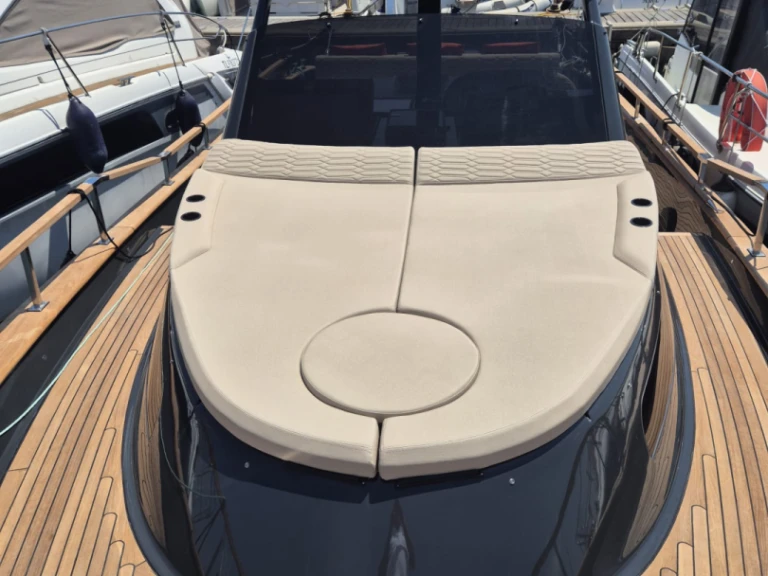 nautica esposito positano 38 między profesjonalistami a osobami prywatnymi w Le Lavandou