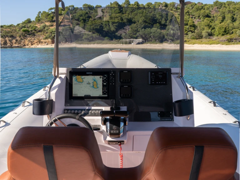Italboats stinger 28 gt między profesjonalistami a osobami prywatnymi w Skiathos