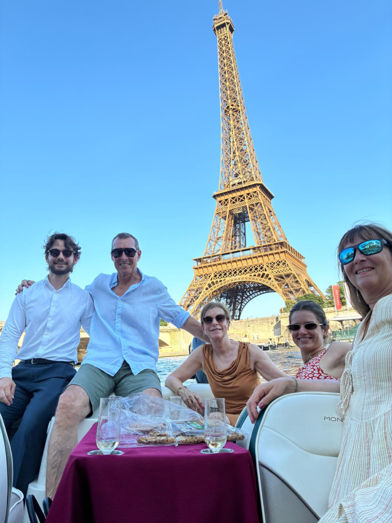 Wynajem łodzi Paris tanio Mercruser