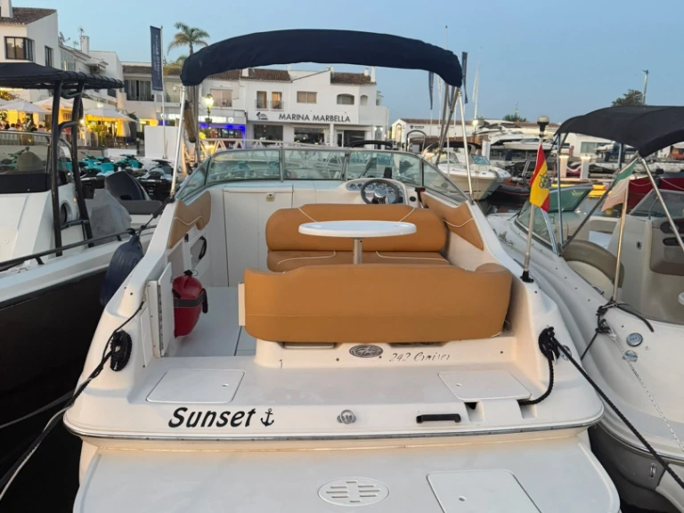 Wynajem w Marbella- Monterey 242 cruiser na SamBoat