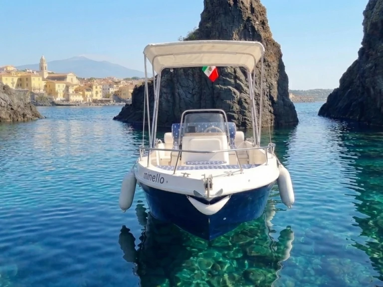 Wynajem Motorówka w Catania - Marinello Eden 18