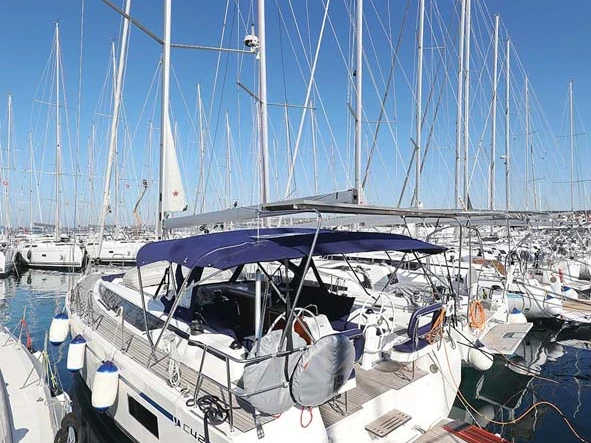 Wynajem łodzi Bavaria Bavaria C42 w Biograd na Moru na SamBoat 