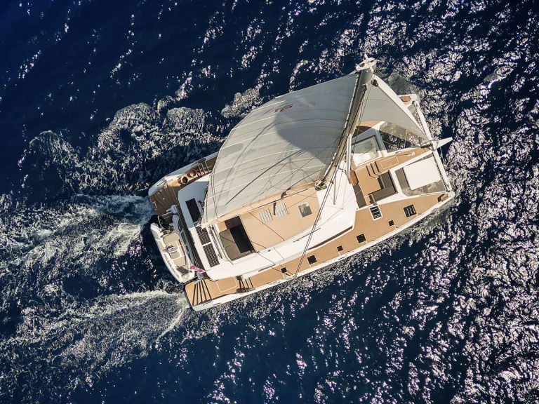 Wynajmij Fountaine Pajot NEOW w Karaiby