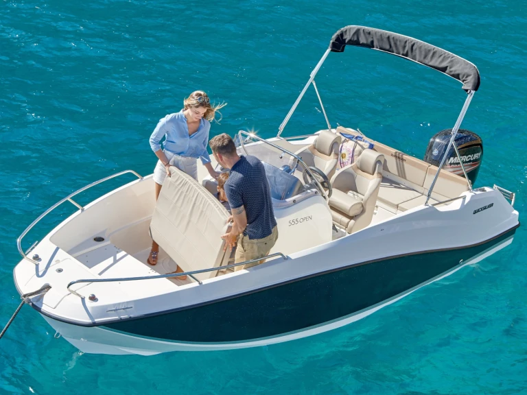 Wynajem łodzi Quicksilver Activ 555 Open w Saint-Laurent-du-Var na SamBoat 