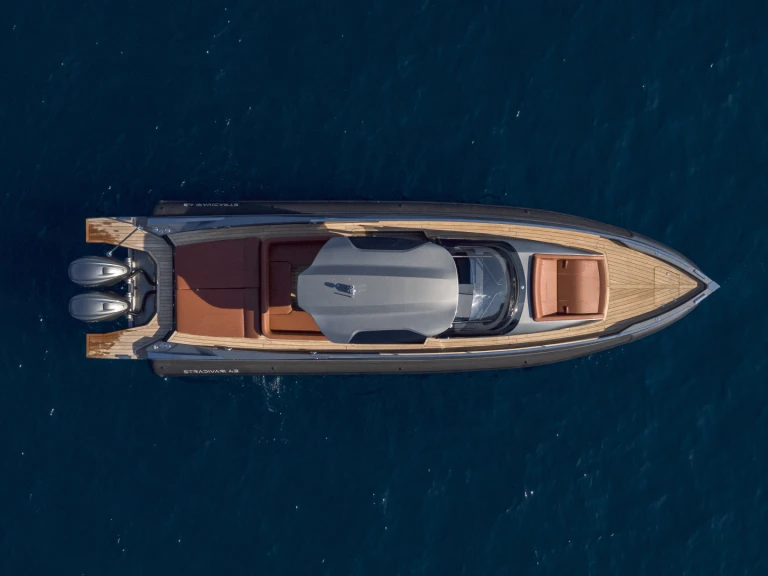 Wynajem łodzi Capelli Stradivari 43 w Monako na SamBoat 